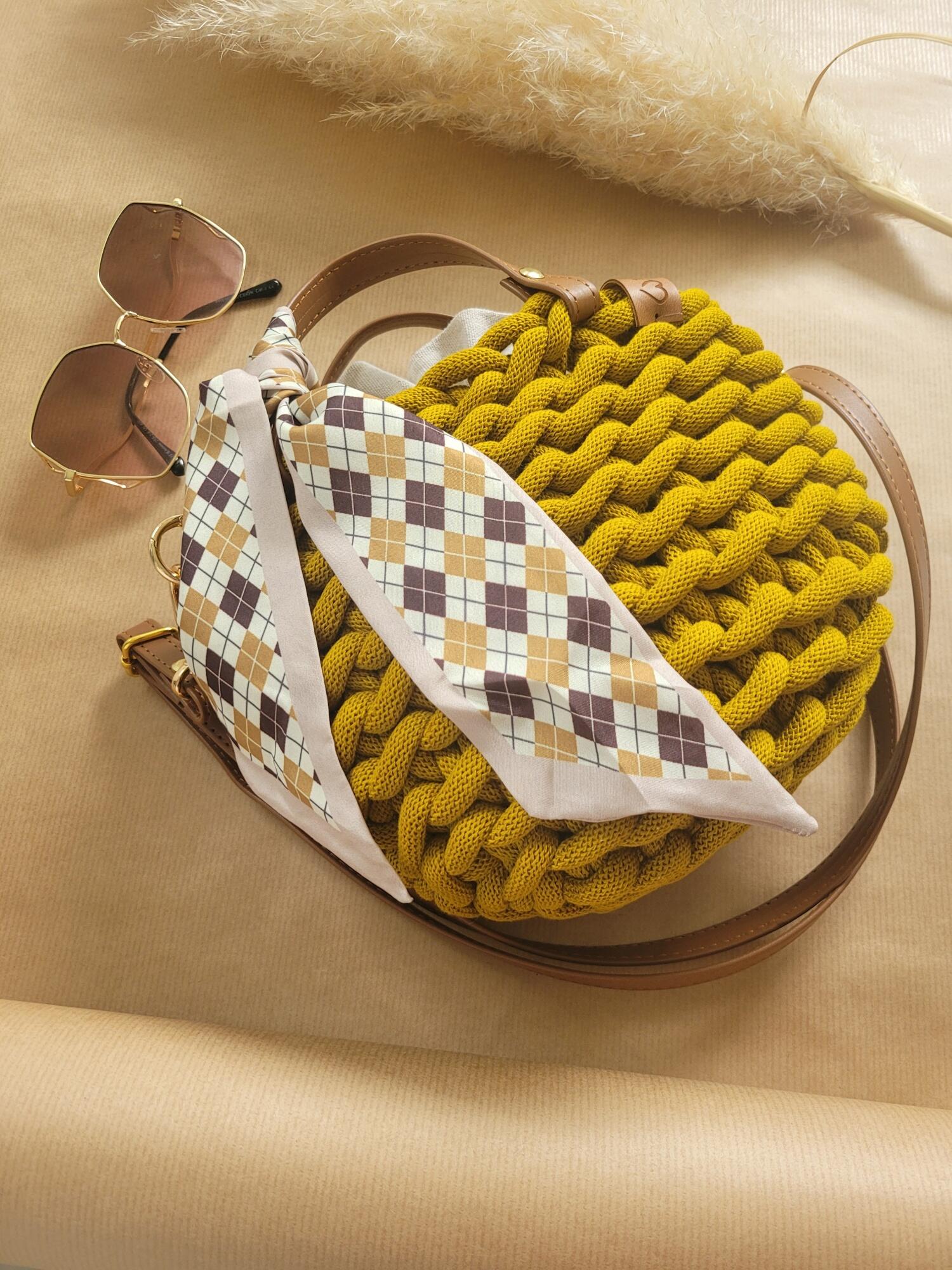 Torebka handmade curry ze sznurka z apaszką 